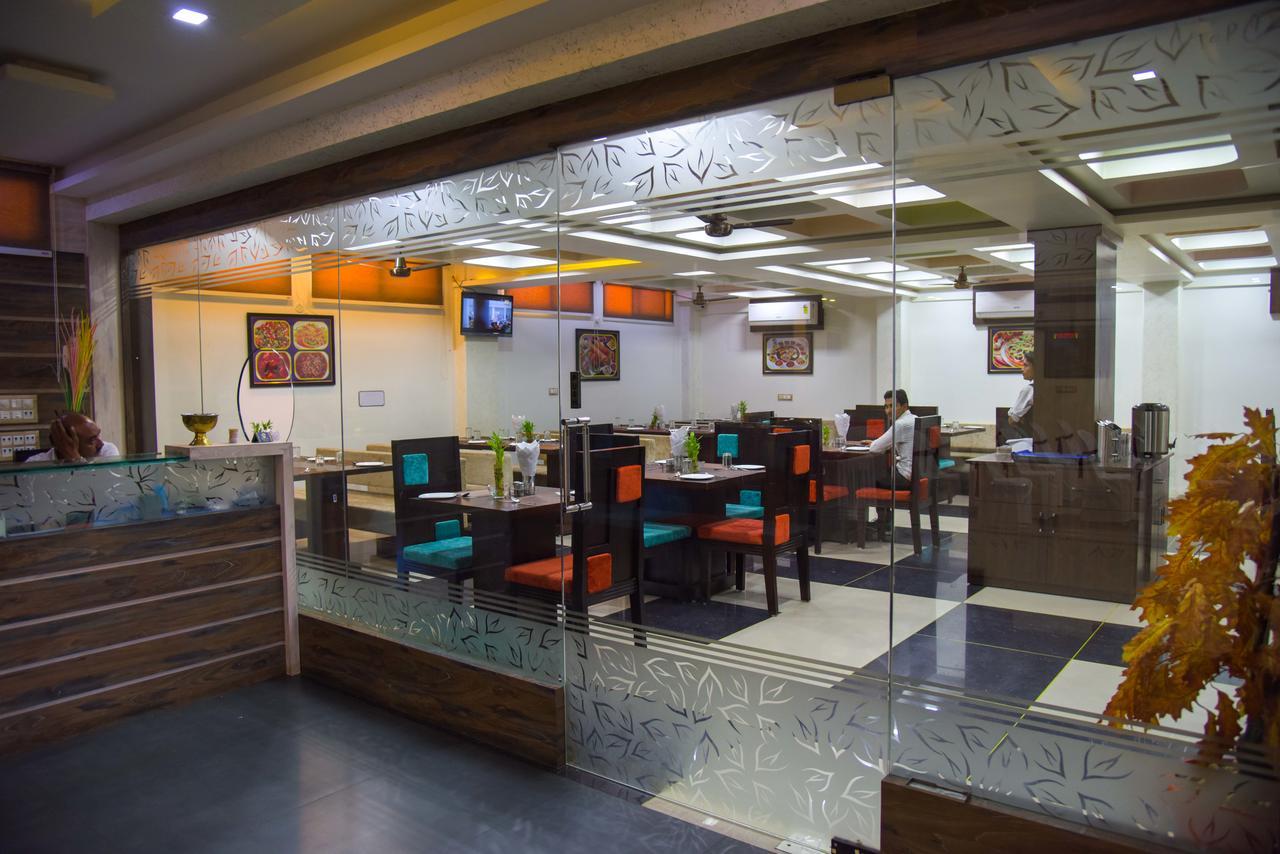 Hotel Tulsi Residency Bhuj Buitenkant foto