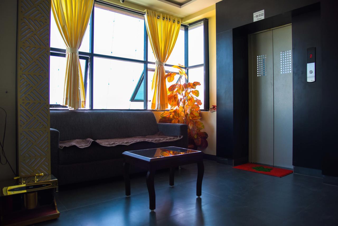 Hotel Tulsi Residency Bhuj Buitenkant foto